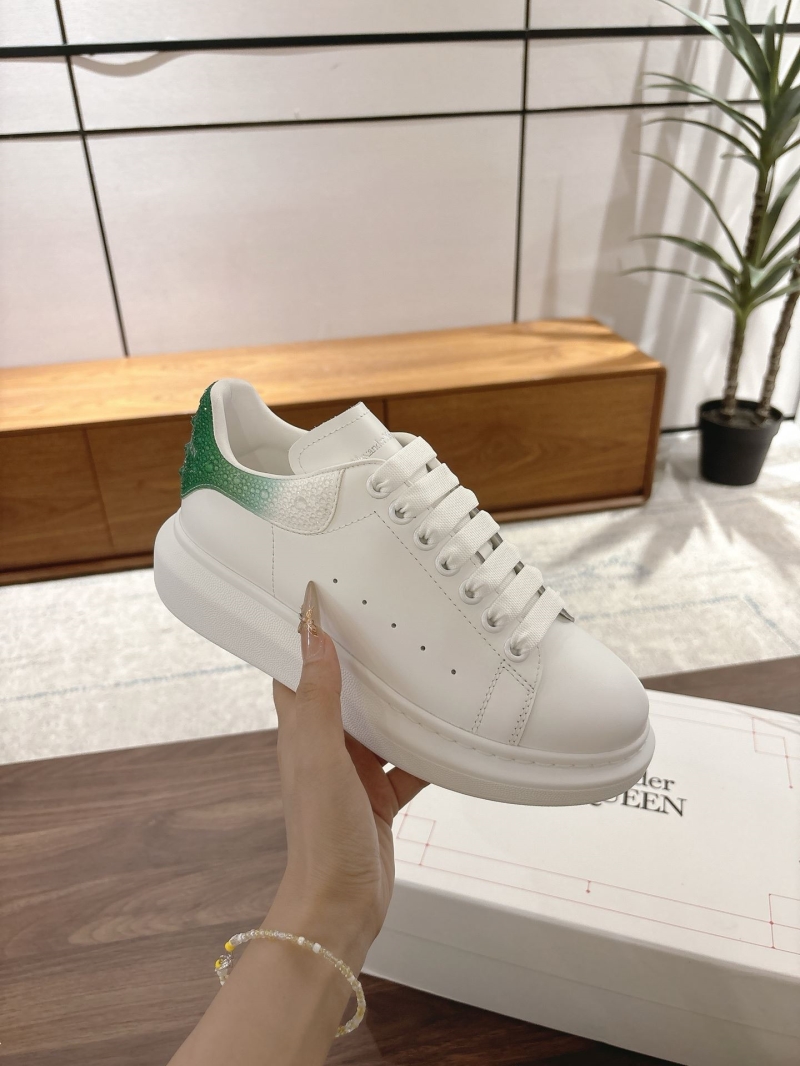 a1exa*der Mcqv*en sneakers